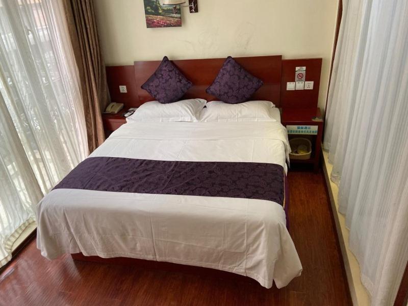 Greentree Inn Shanghai Songjiang University City New Songjiang Road Express Hotel Xangai Exterior foto