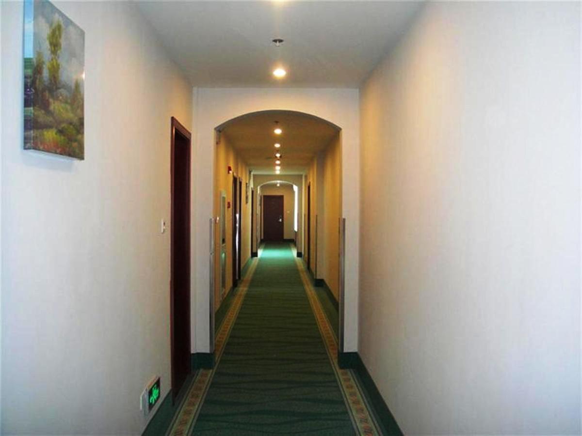 Greentree Inn Shanghai Songjiang University City New Songjiang Road Express Hotel Xangai Exterior foto